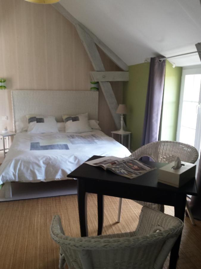 Chambres Des Rosiers Sennevieres Екстер'єр фото