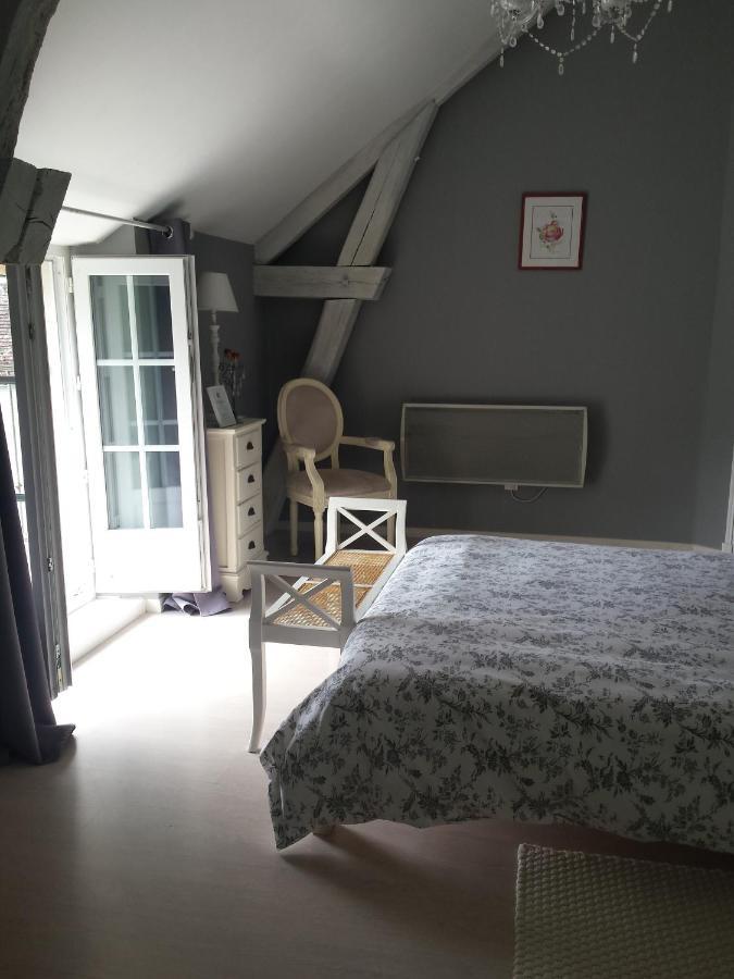 Chambres Des Rosiers Sennevieres Екстер'єр фото